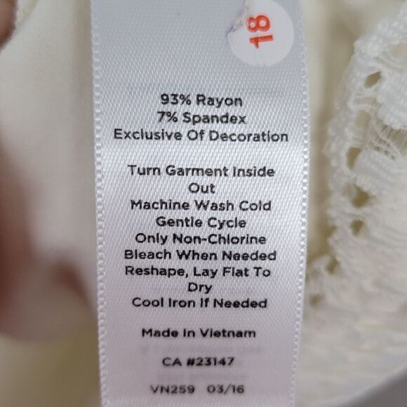 Talbots Long Sleeve Soft Lace Trimmed Shirt Cream Large - Picture 4 of 5